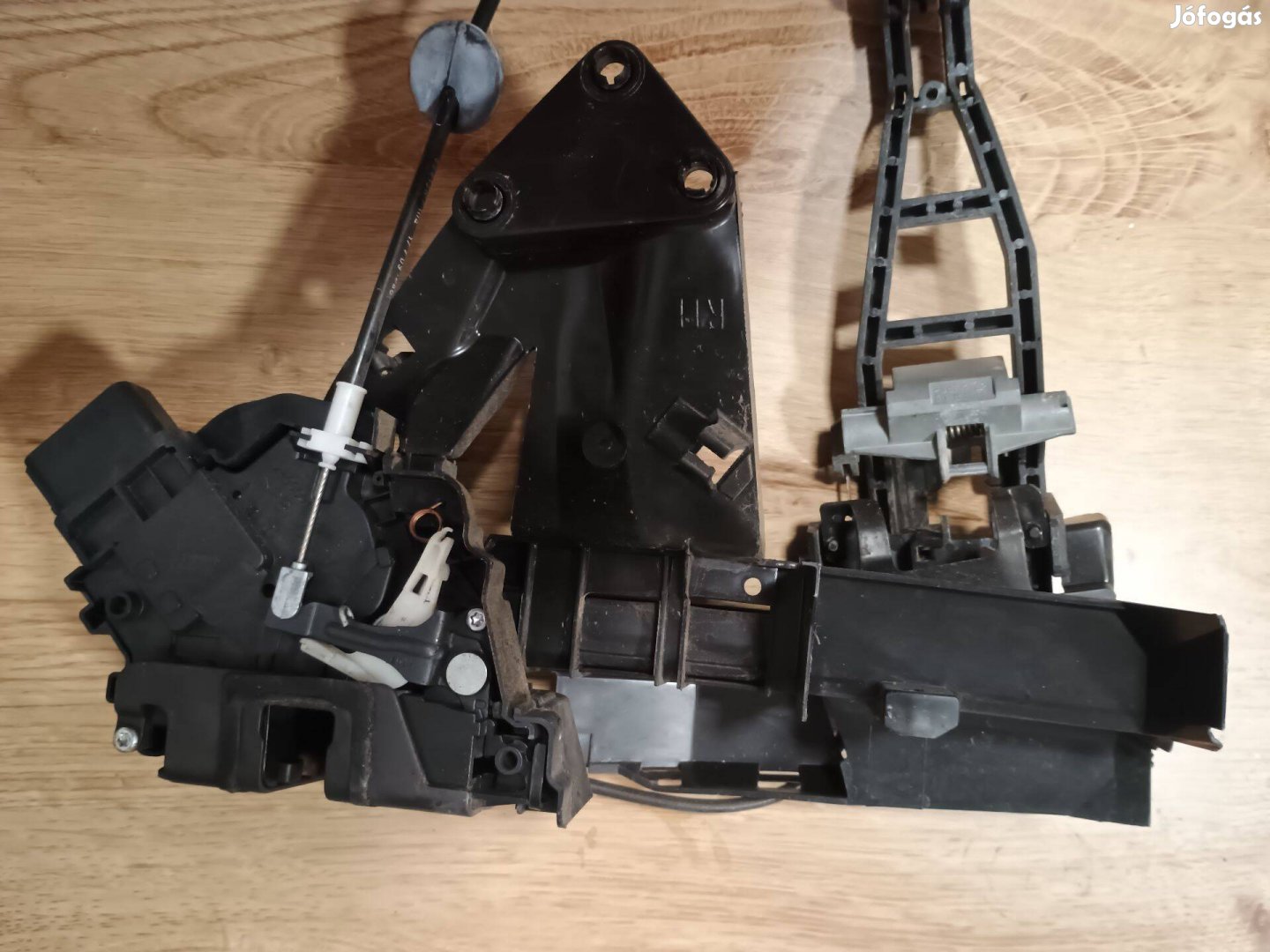 Ford Focus MK2 jobb első ajtózár 7M5A-R21812-AA