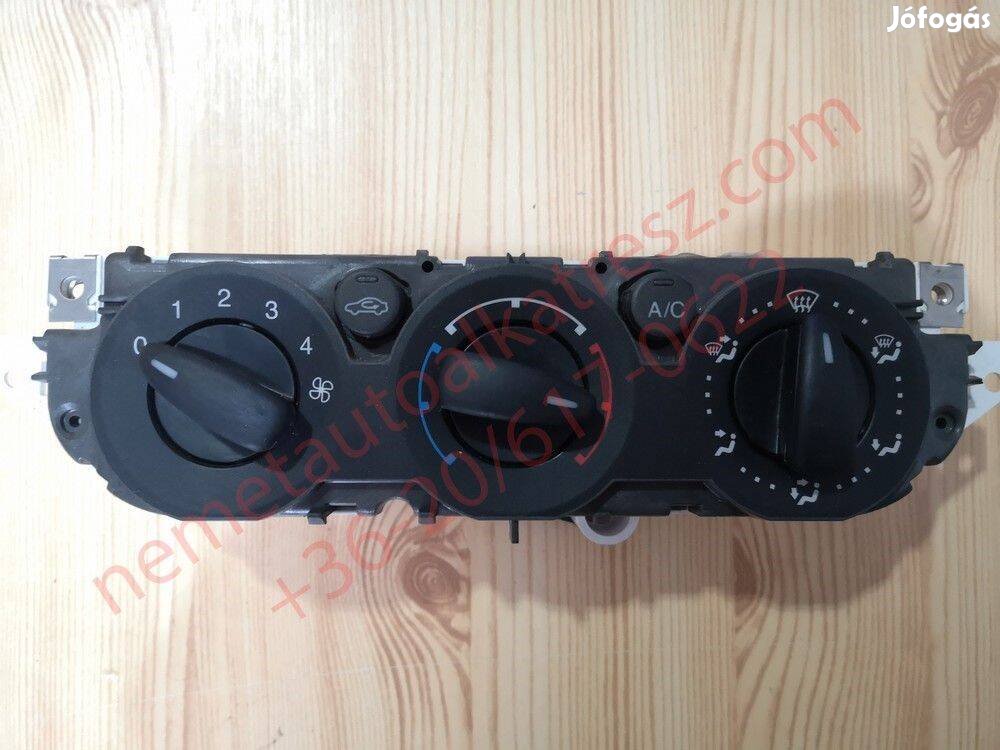 Ford Focus MK2 manuális klíma vezérlő modul 3M5T-19980-Ad