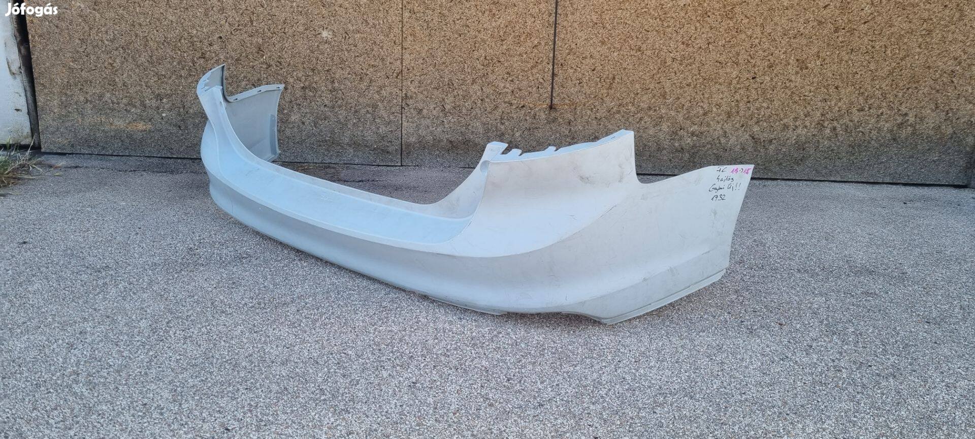 Ford Focus MK3 2011- Sedan hátsó lökhárító Gyári új ( nem radaros )