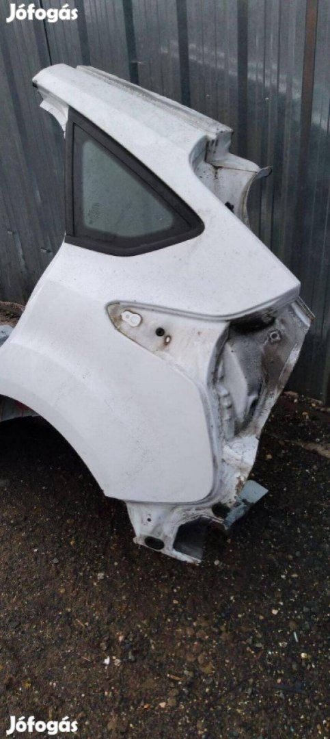 Ford Focus MK3 bal hátsó sárvédő negyed