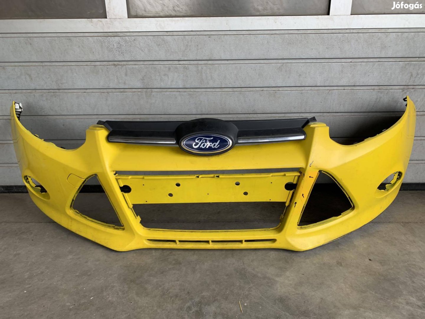 Ford Focus MK3 első lökhárító lökő 2010-2014 BM51-17757