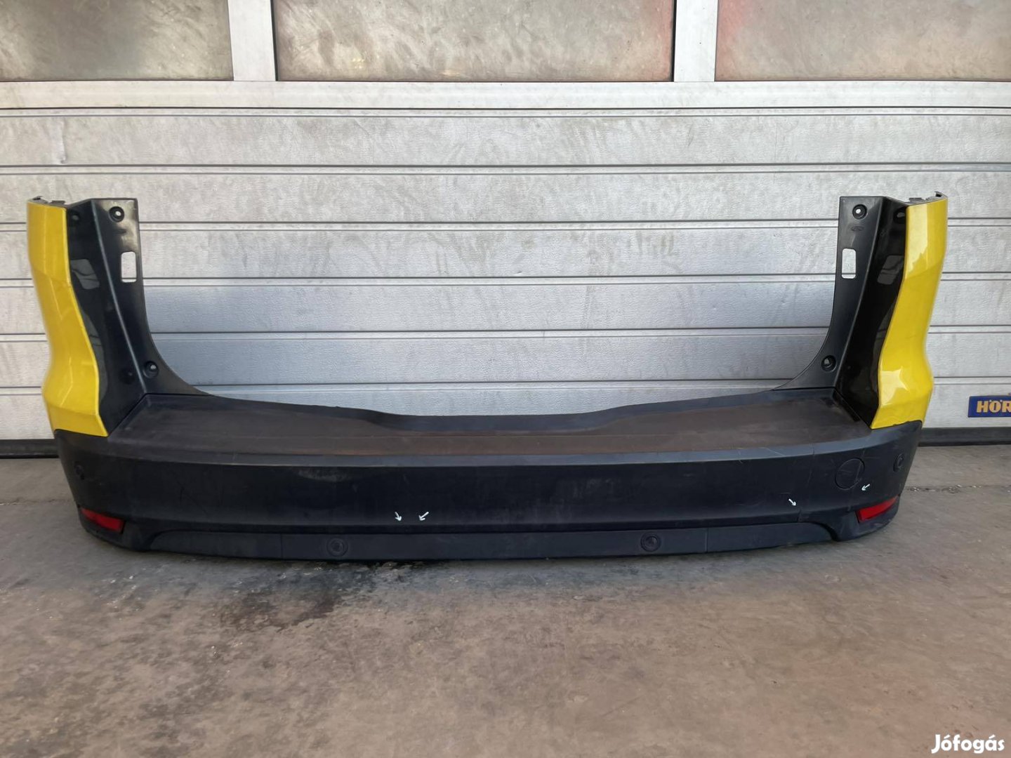 Ford Focus MK3 facelift kombi hátsó lökhárító lökő 2014-2019 BM51-A17