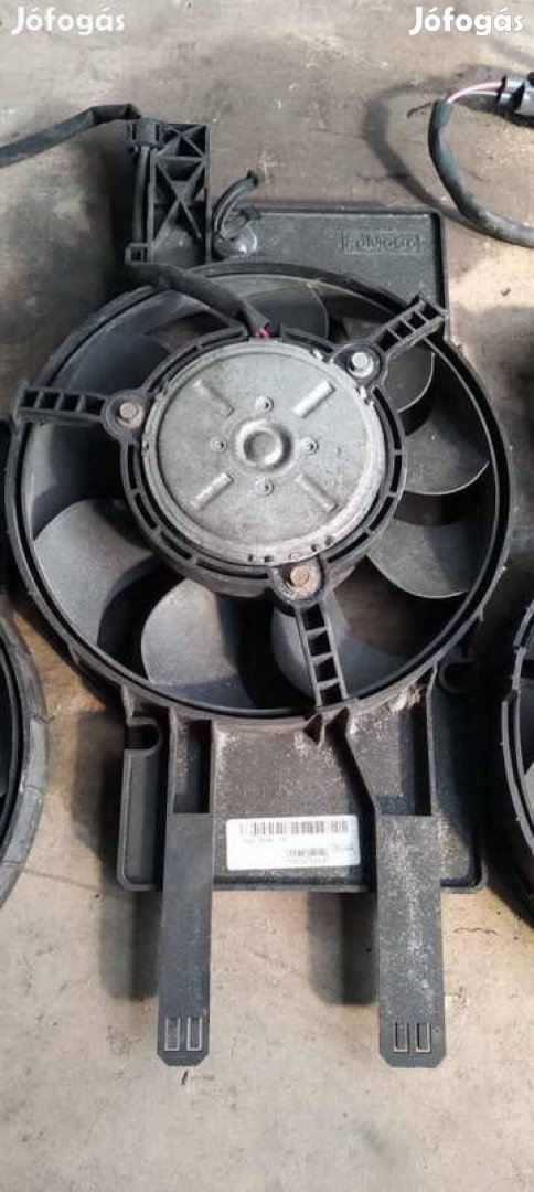 Ford Focus MK3 intercooler ventilátor
