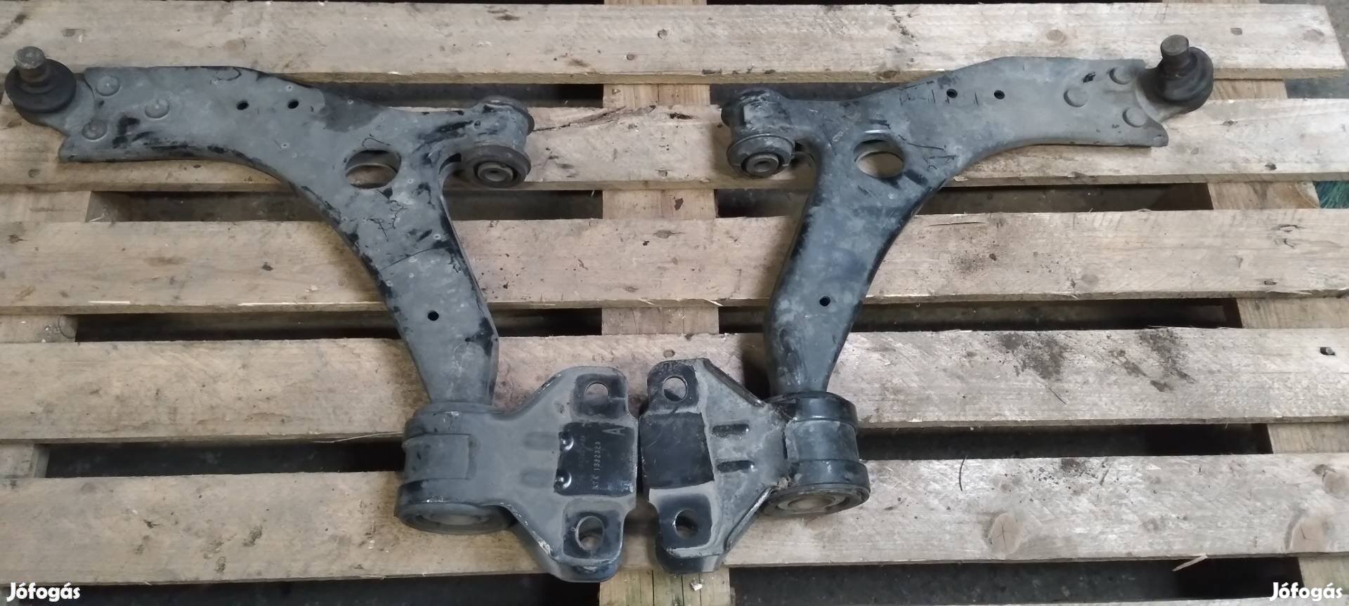 Ford Focus MK3 lengőkar trapézkar 2011 től 2018 ig