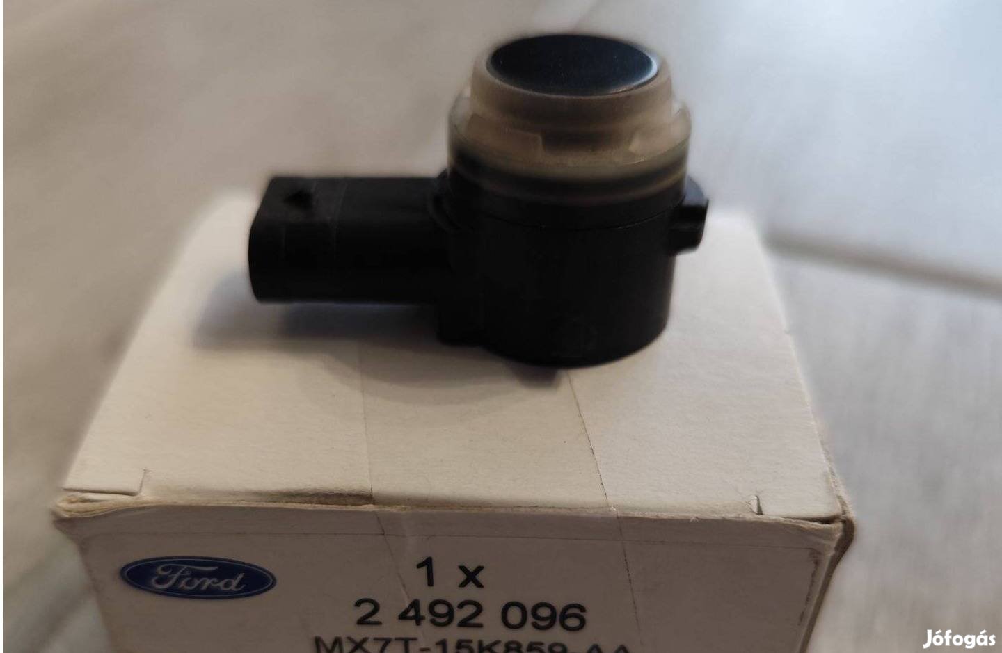 Ford Focus MK4 tolatóradar