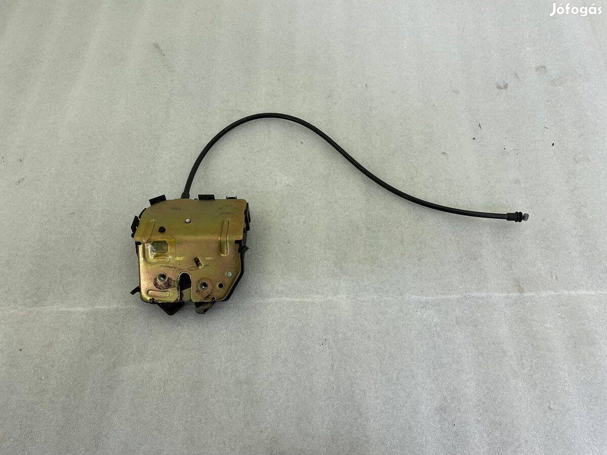 Ford Focus Mk1 kombi gyári csomagtérajtó zárszerkezet