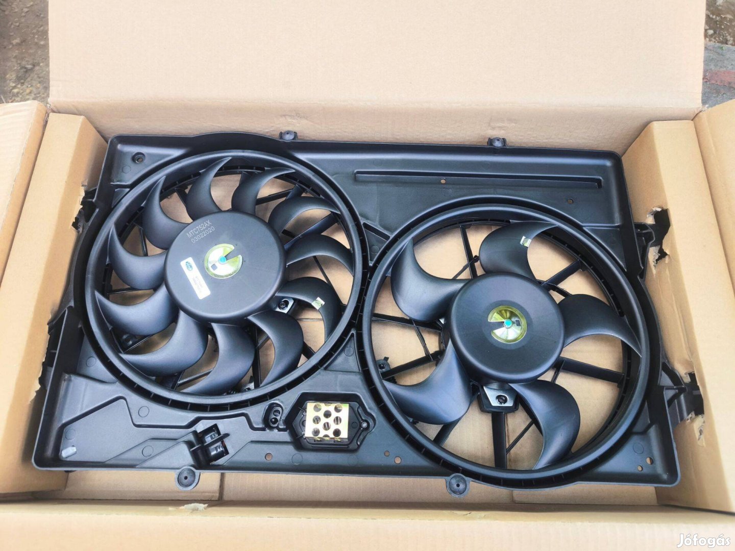 Ford Focus Mk1 ventilátor sor (Új) - Magneti Marelli