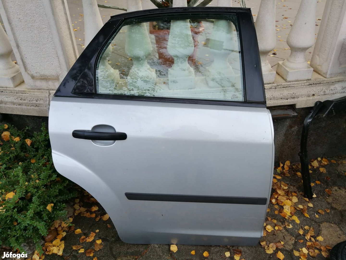 Ford Focus Mk2 gyári 5 ajtós jobb oldali hátsó ajtó 