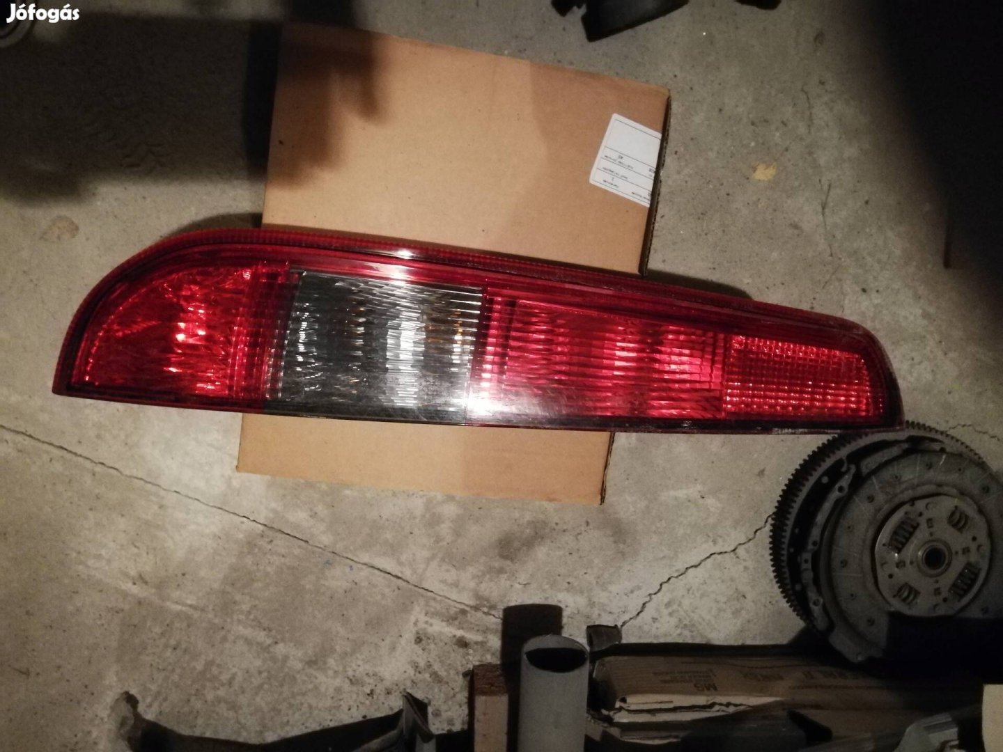 Ford Focus Mk2 gyári hátsó lámpa eladó 