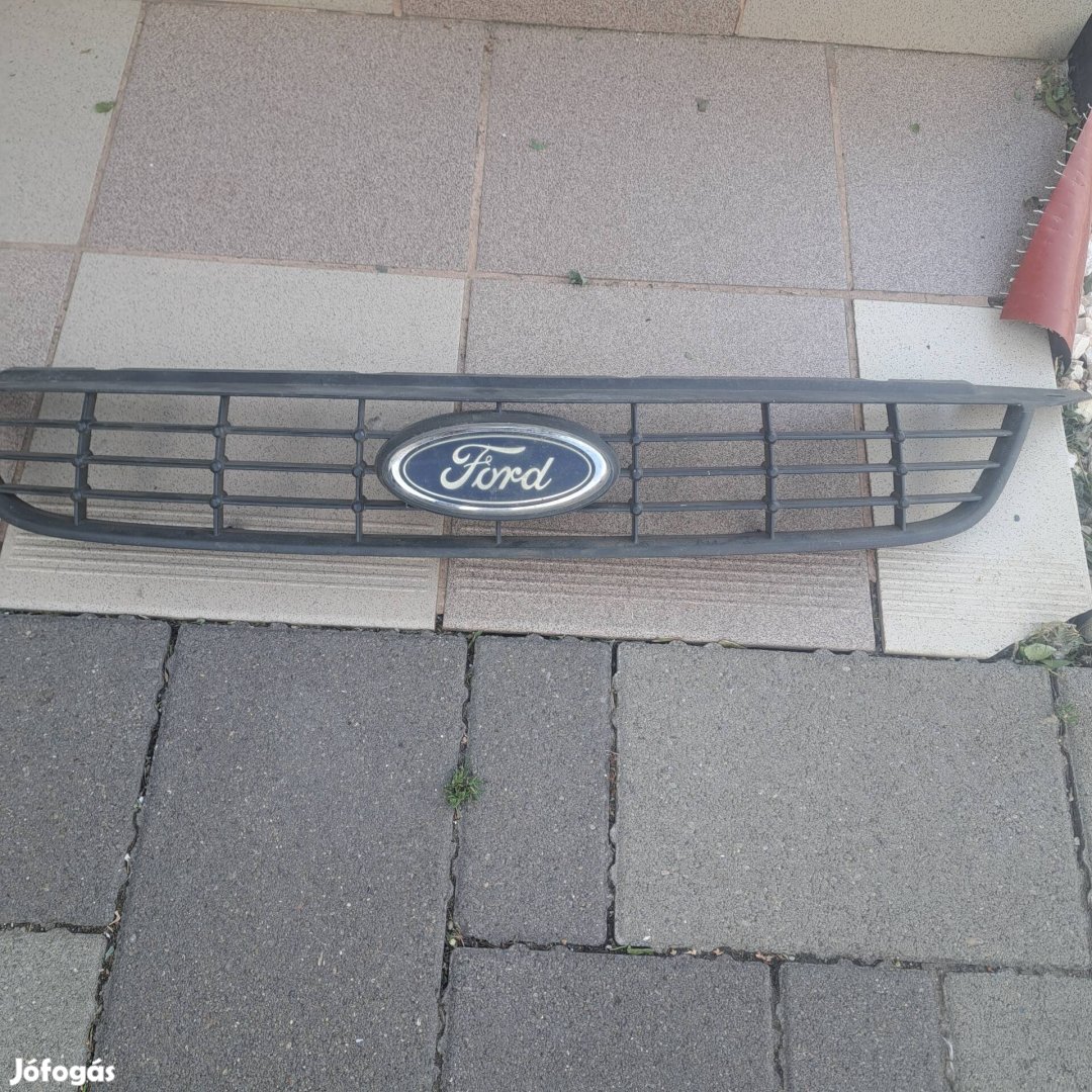 Ford Focus Mk2 hütő díszrács