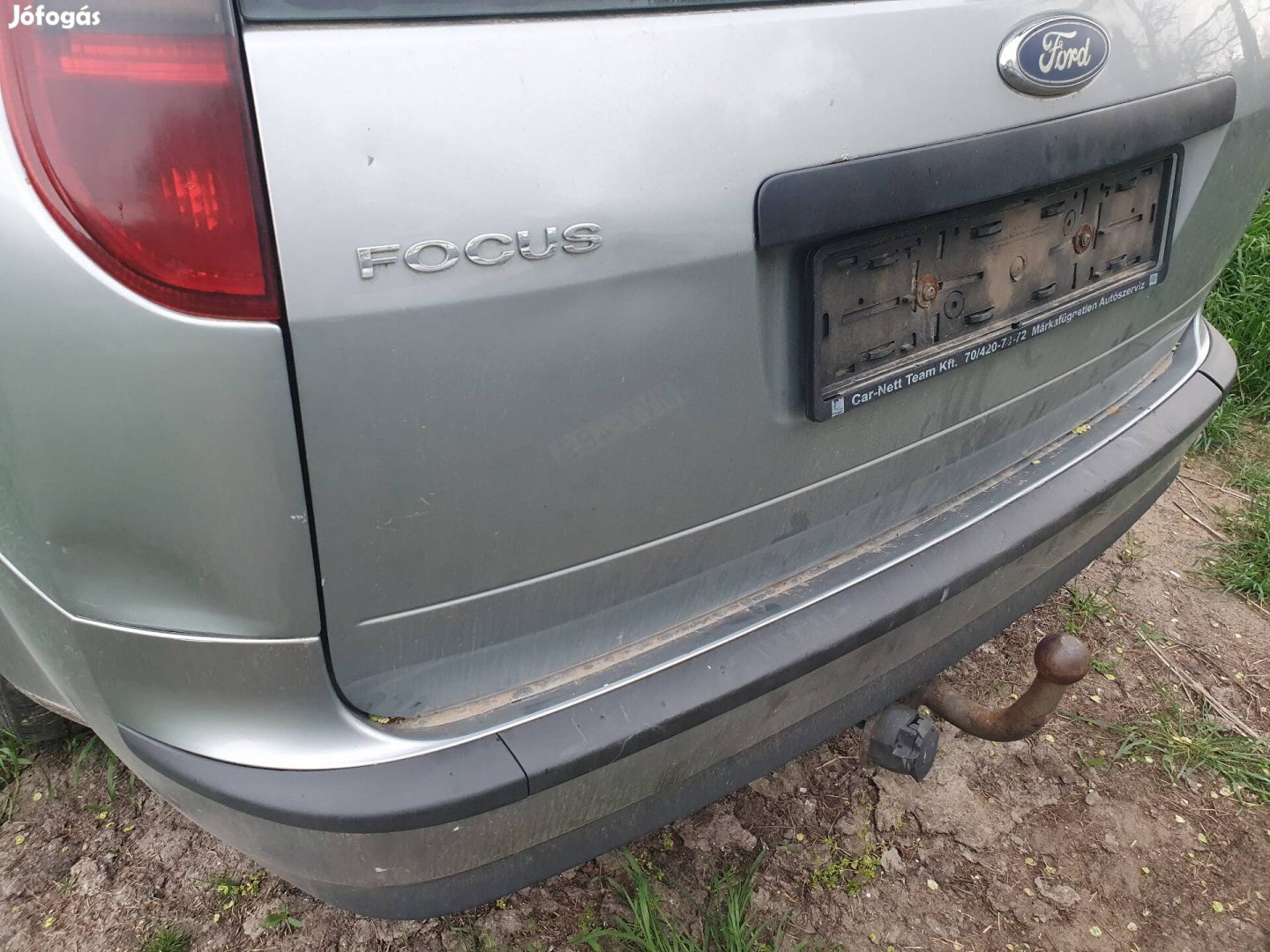 Ford Focus Mk2 kombi csomagtérajtó.
