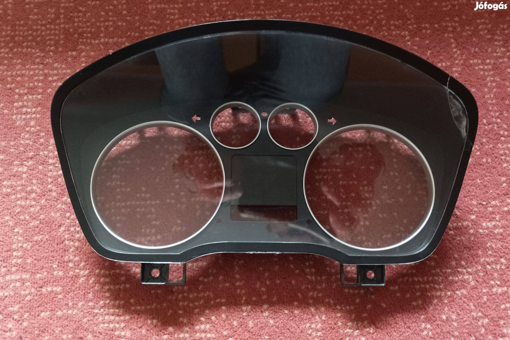 Ford Focus Mk2 műszerfal, kilométeróra keret, burkolat, plexi