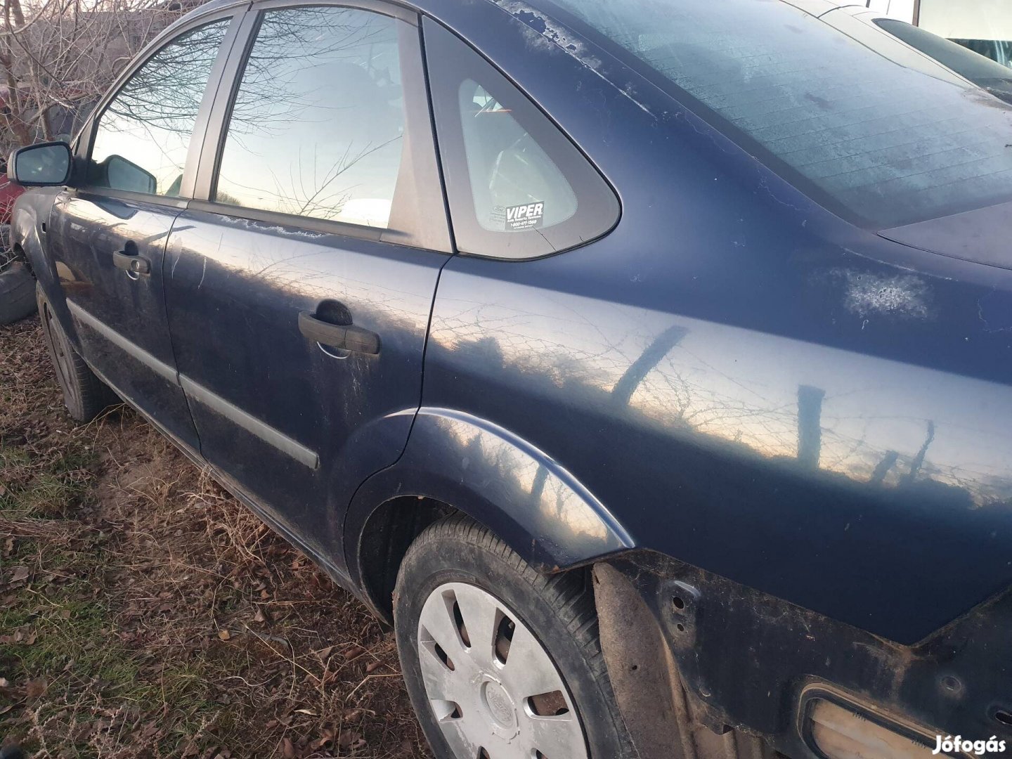 Ford Focus Mk2 sedan 1.6 16v alkatrészként.