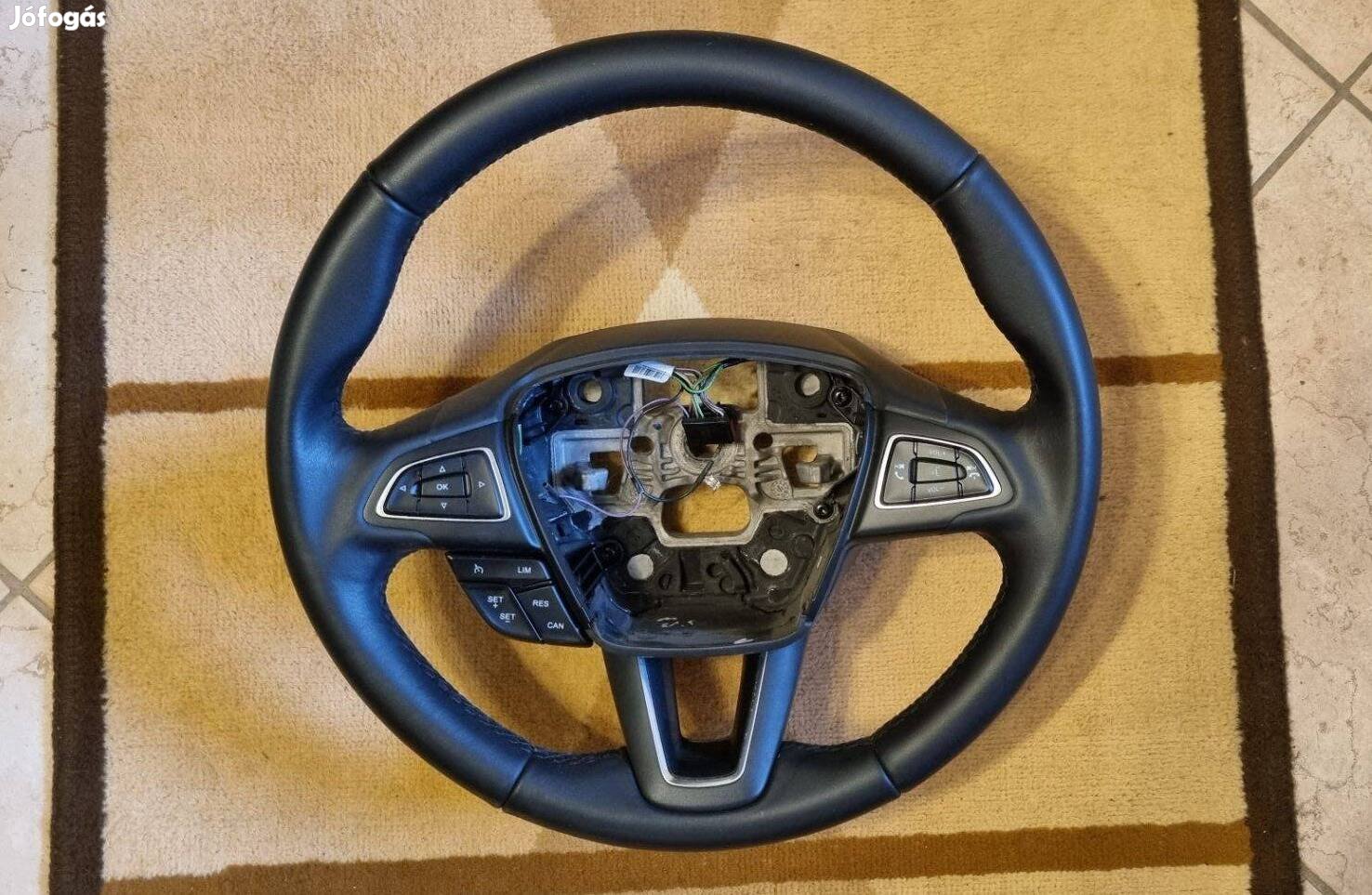 Ford Focus Mk3 2015- Kormány