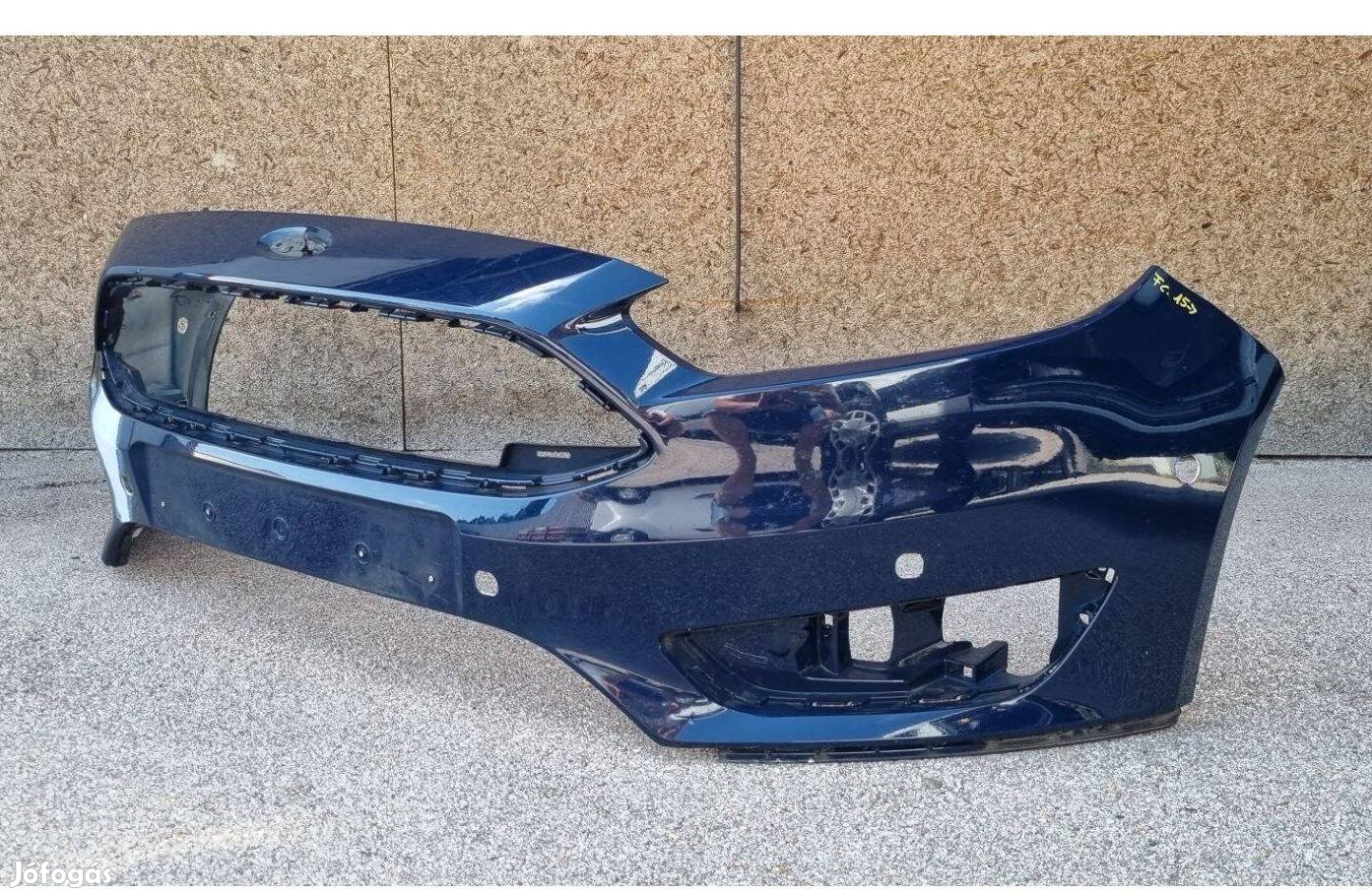 Ford Focus Mk3 Facelift 2014- Első lökhárító ( 6 radaros )