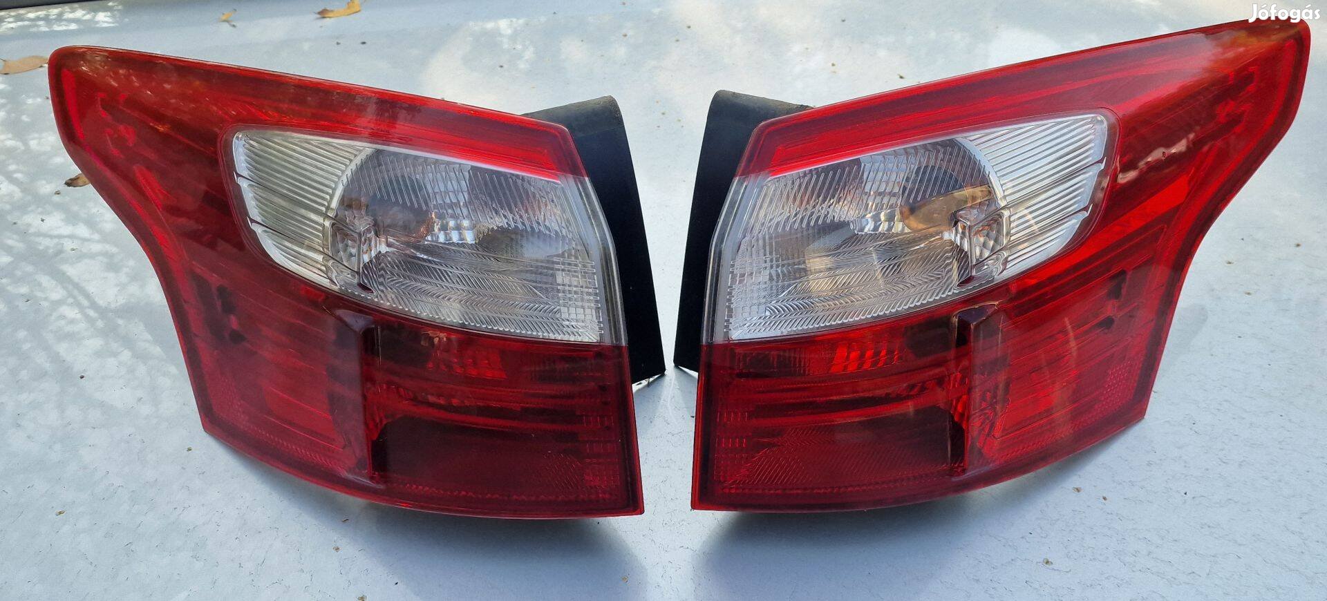 Ford Focus Mk3 Kombi hátsó lámpák