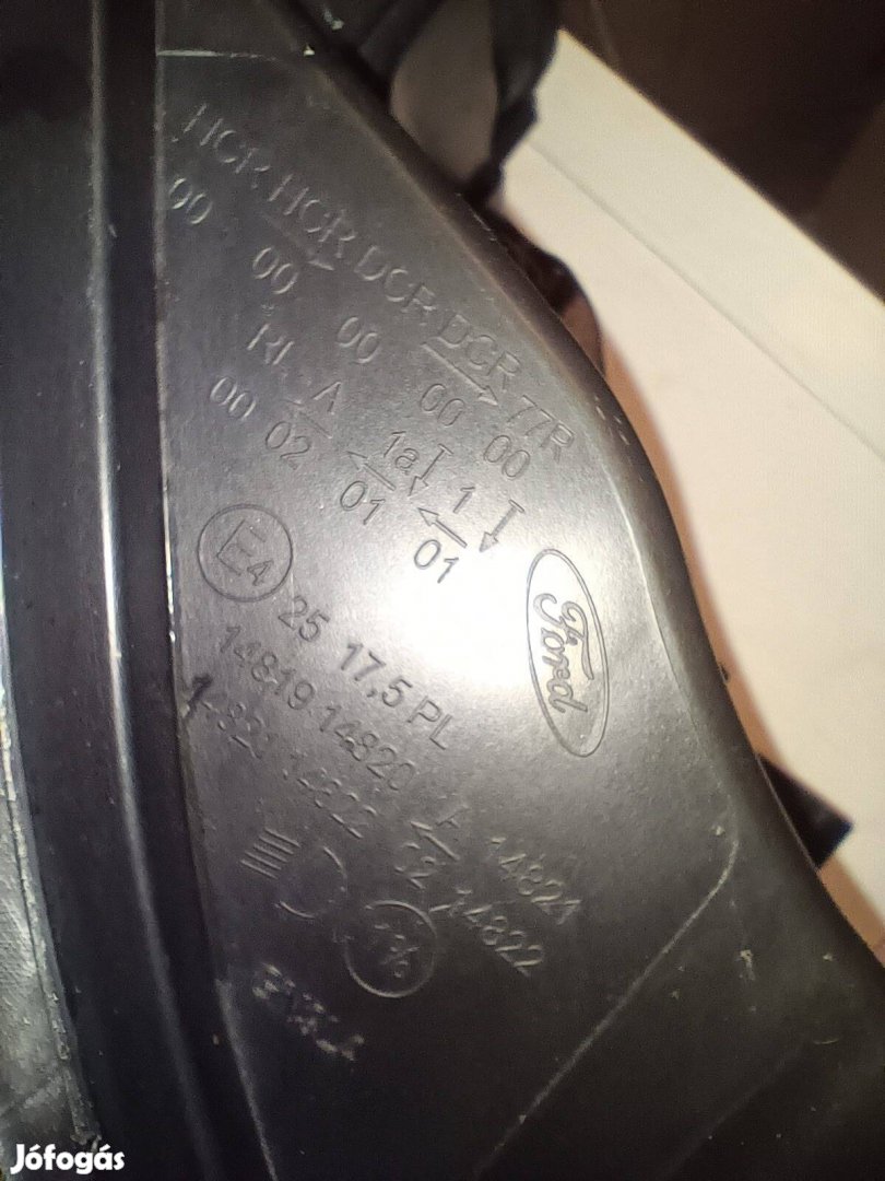 Ford Focus Mk3 fényszóró