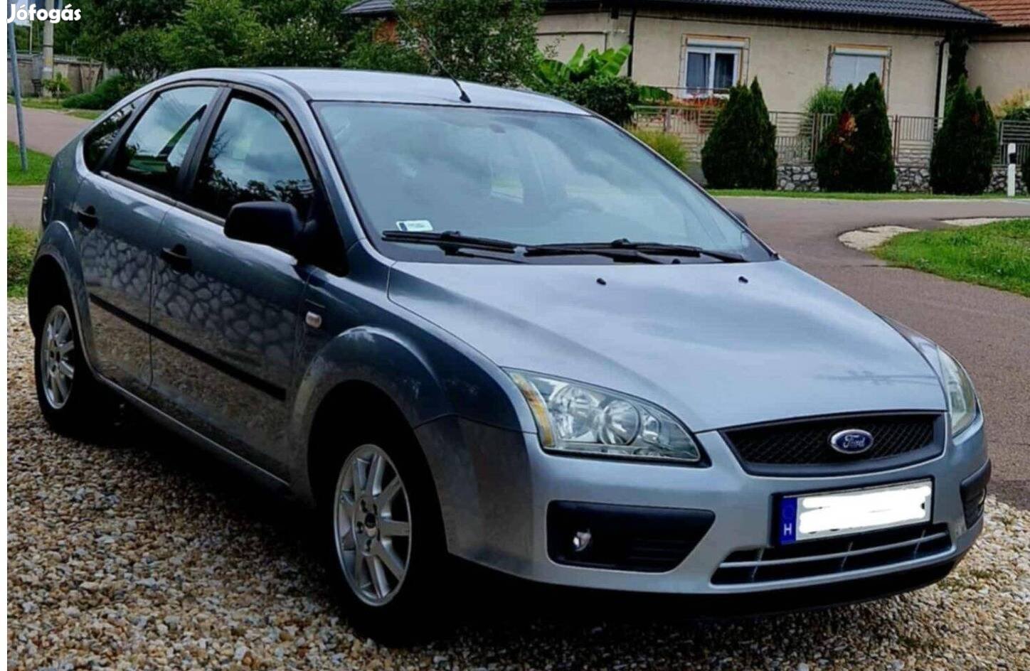 Ford Focus Trend - 1.6 benzin, tempomat, multikormány, digitklíma