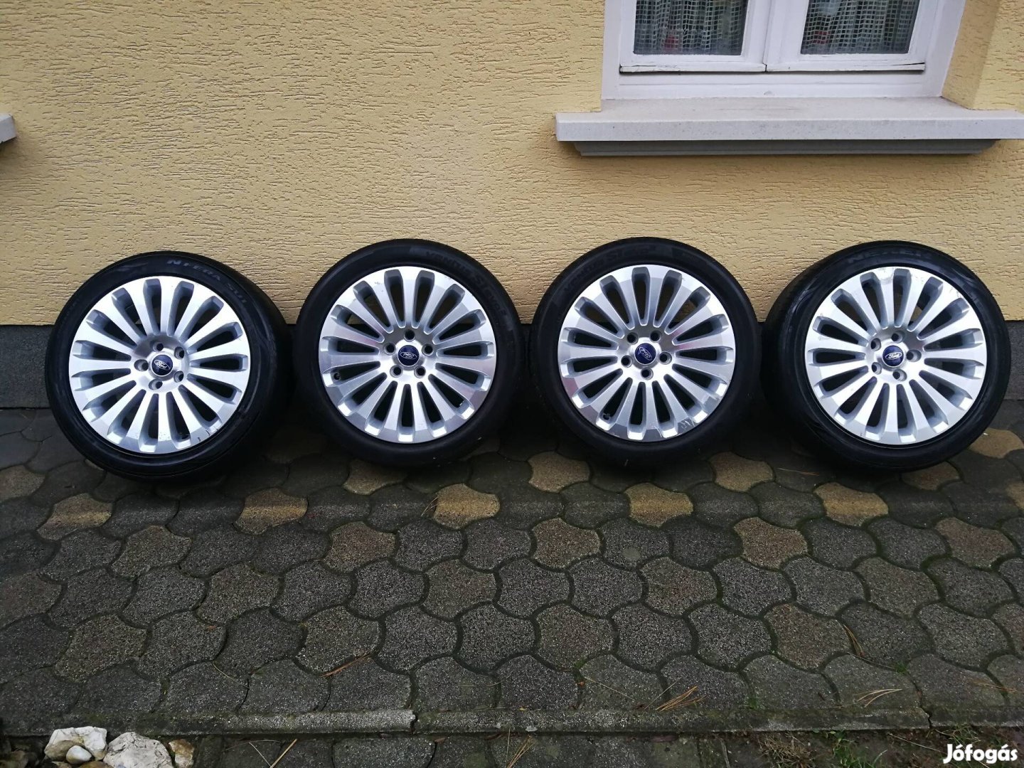 Ford Focus, C-Max gyári alufelni garnitúra gumival 7j-17"