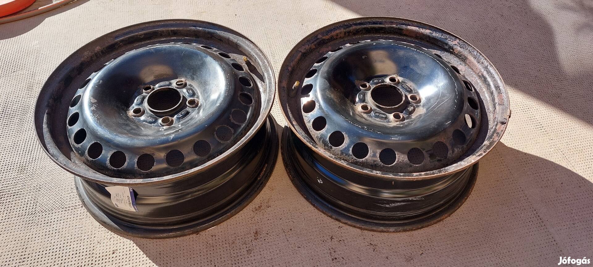 Ford Focus, Kuga gyári 16" felni 5x106 R16 lemezfelni