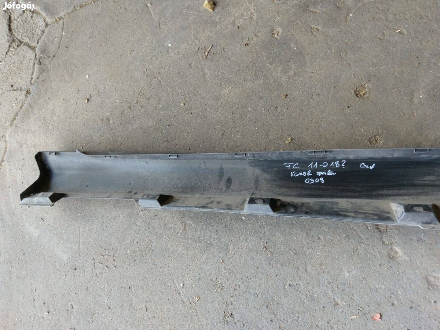 Ford Focus bal oldali küszöb spoiler (2011-2018)