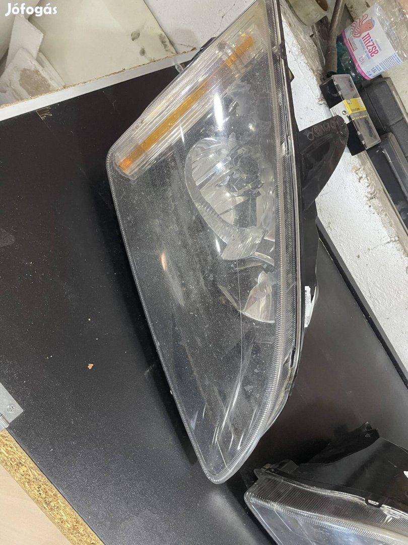 Ford Focus fényszóró