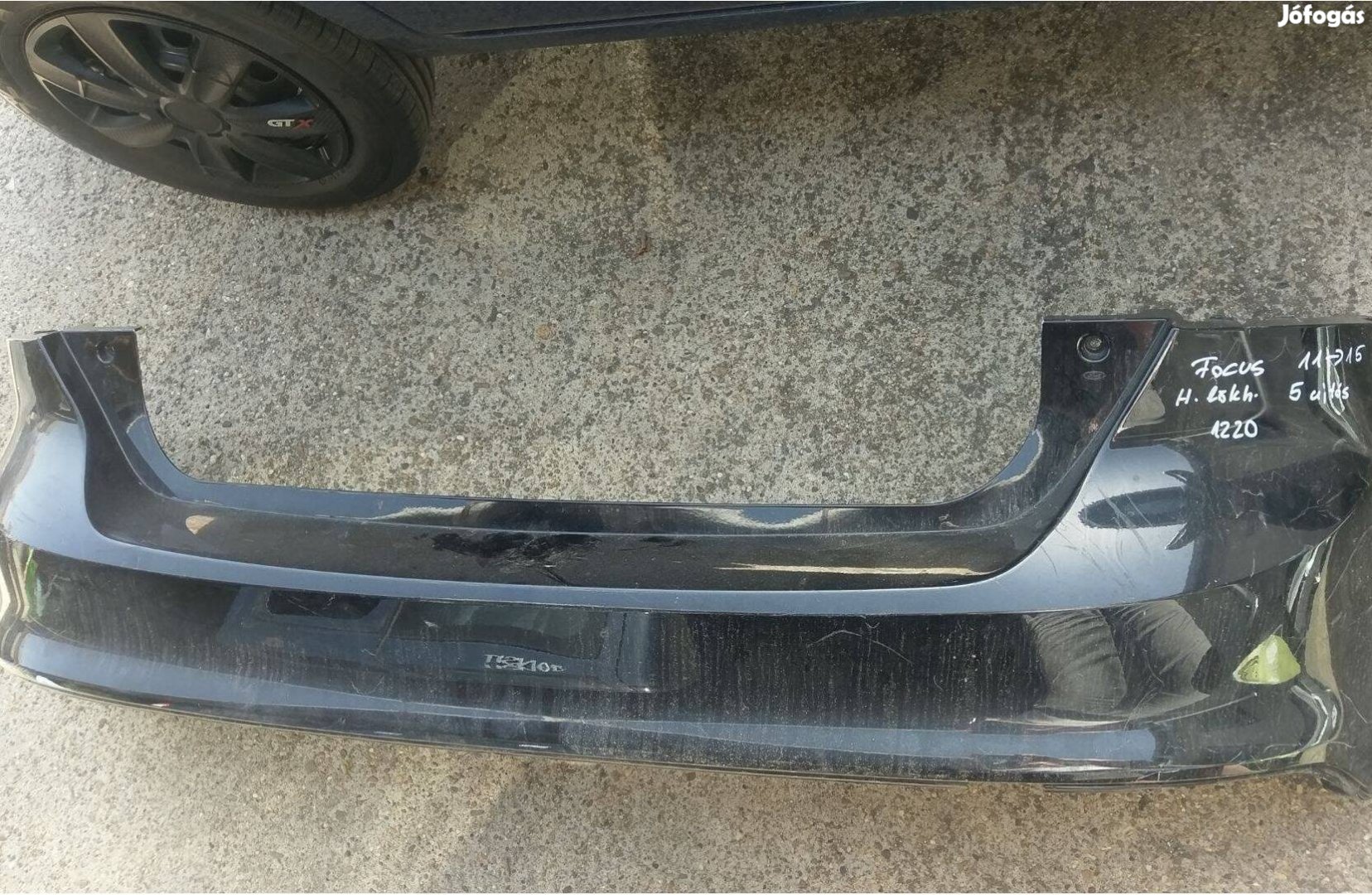 Ford Focus hátsó lökhárító (2011-2015)