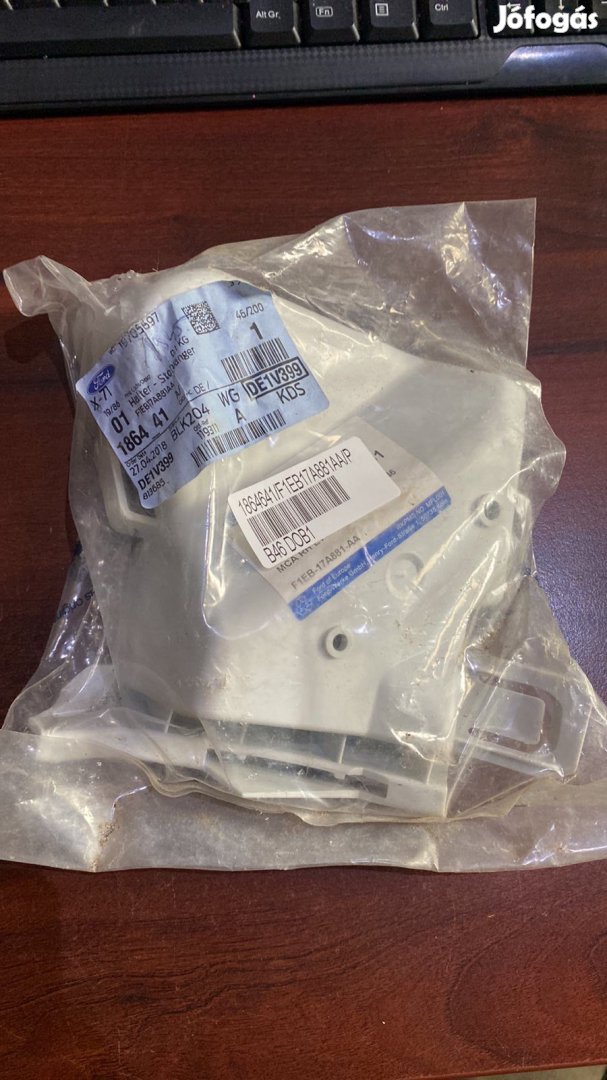 Ford Focus hátsó lökhárító tartó, jobb oldali 1864641,