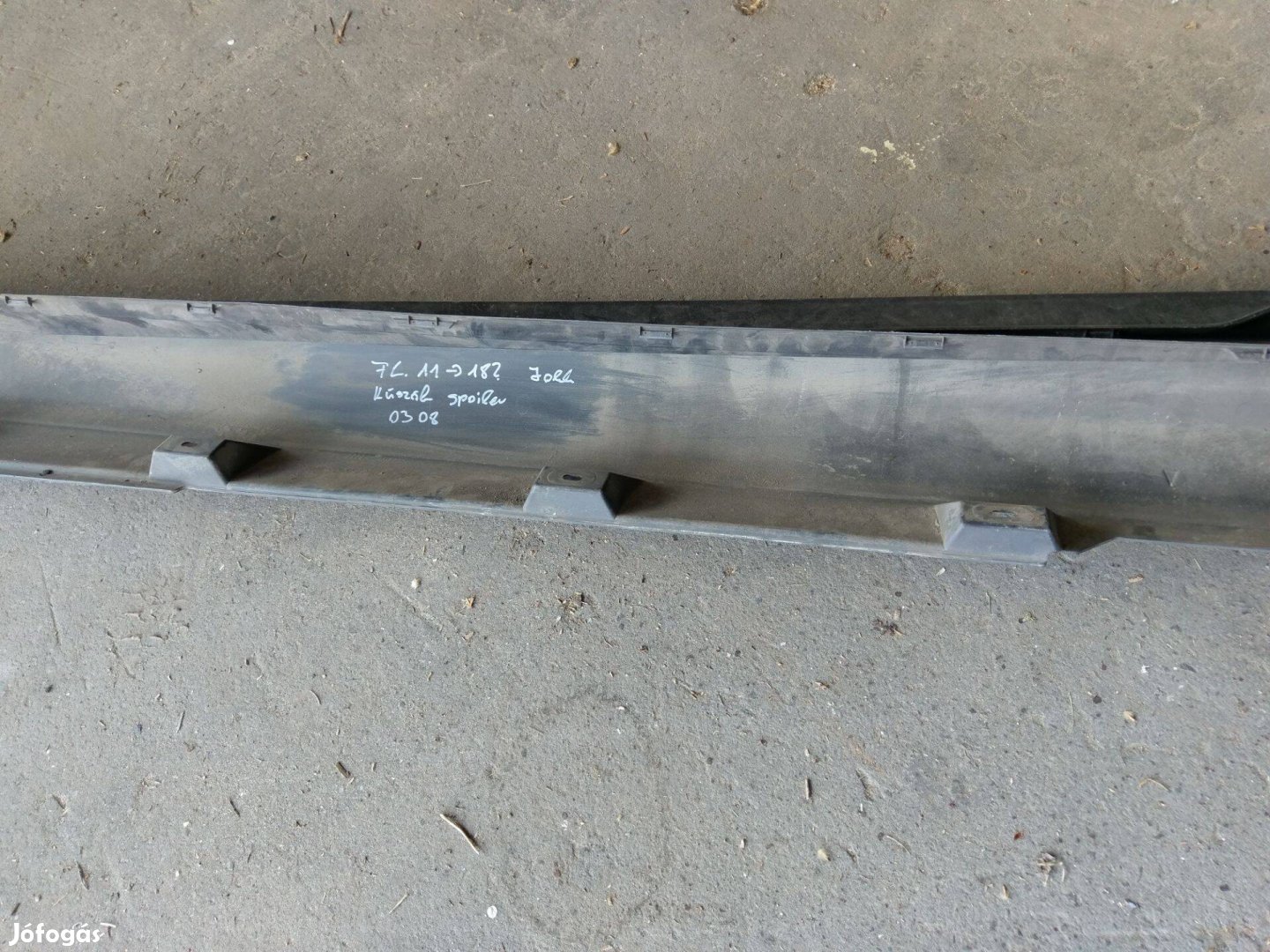 Ford Focus jobb oldali küszöb spoiler (2011-2018)