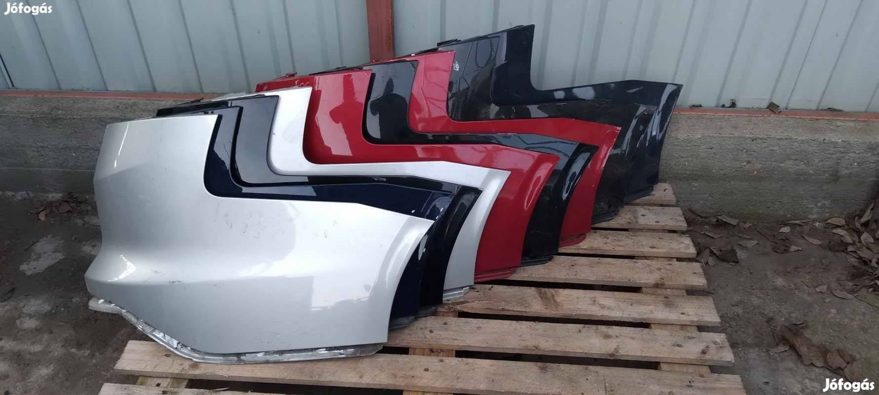 Ford Focus kombi MK3 jobb hátsó lökhárító oldal tartó borítás