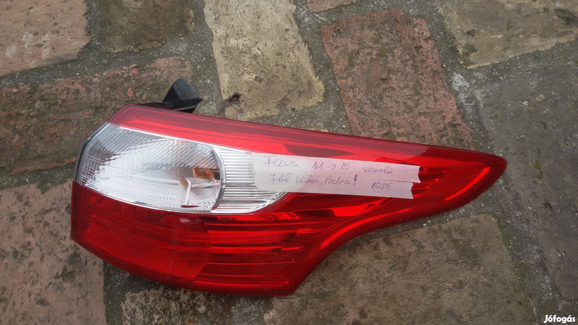 Ford Focus kombi jobb hátsó ledes (2011-2015)