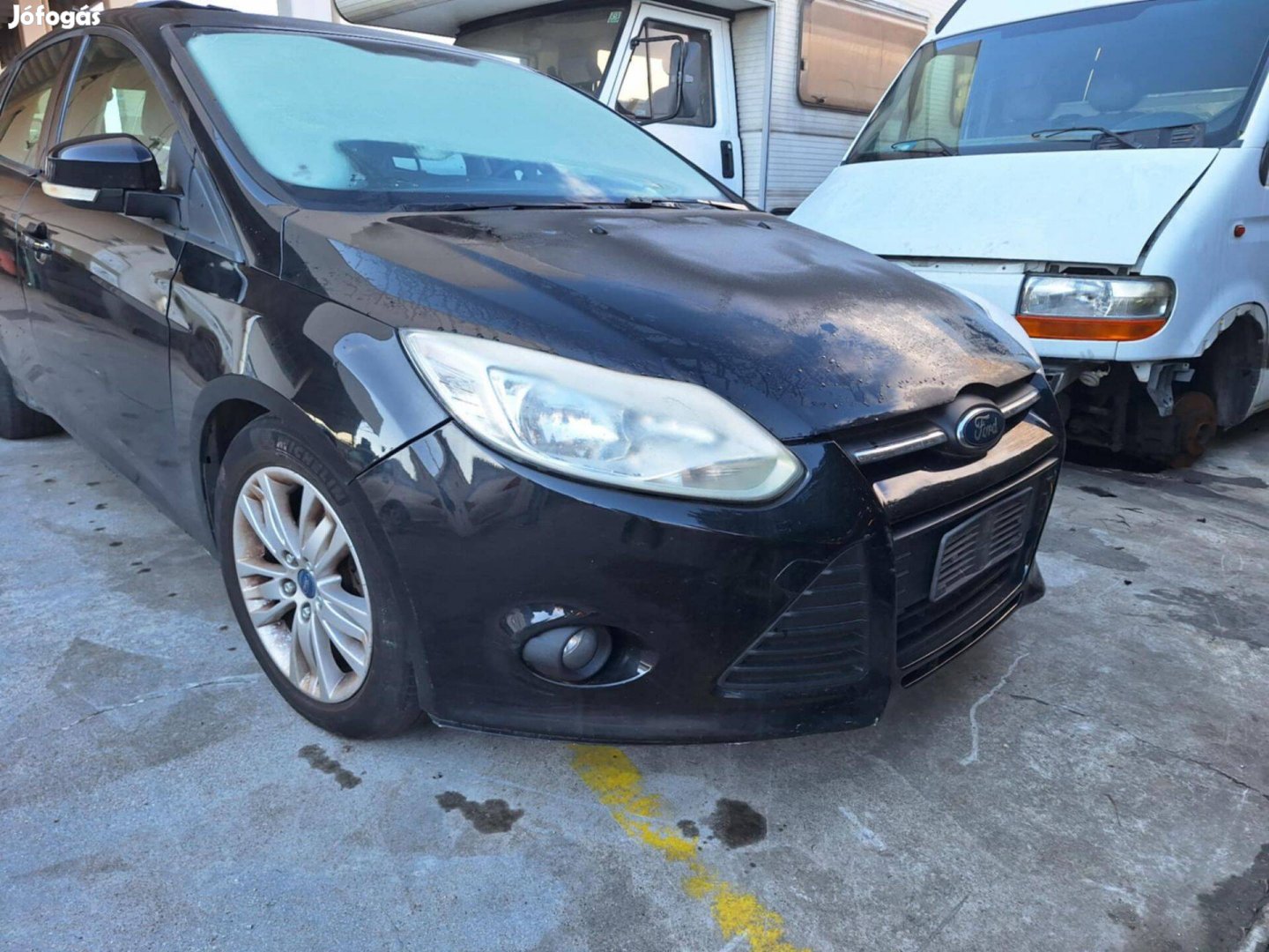 Ford Focus lökhárító,homlokfal,sárvédő,lámpák,motorháztető