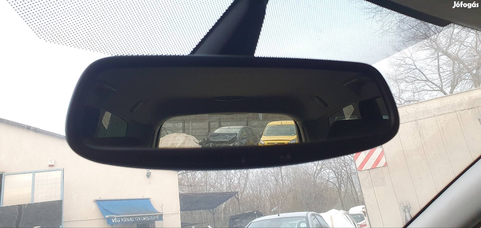 Ford Focus mk2 fényre sötétedő belső tükör