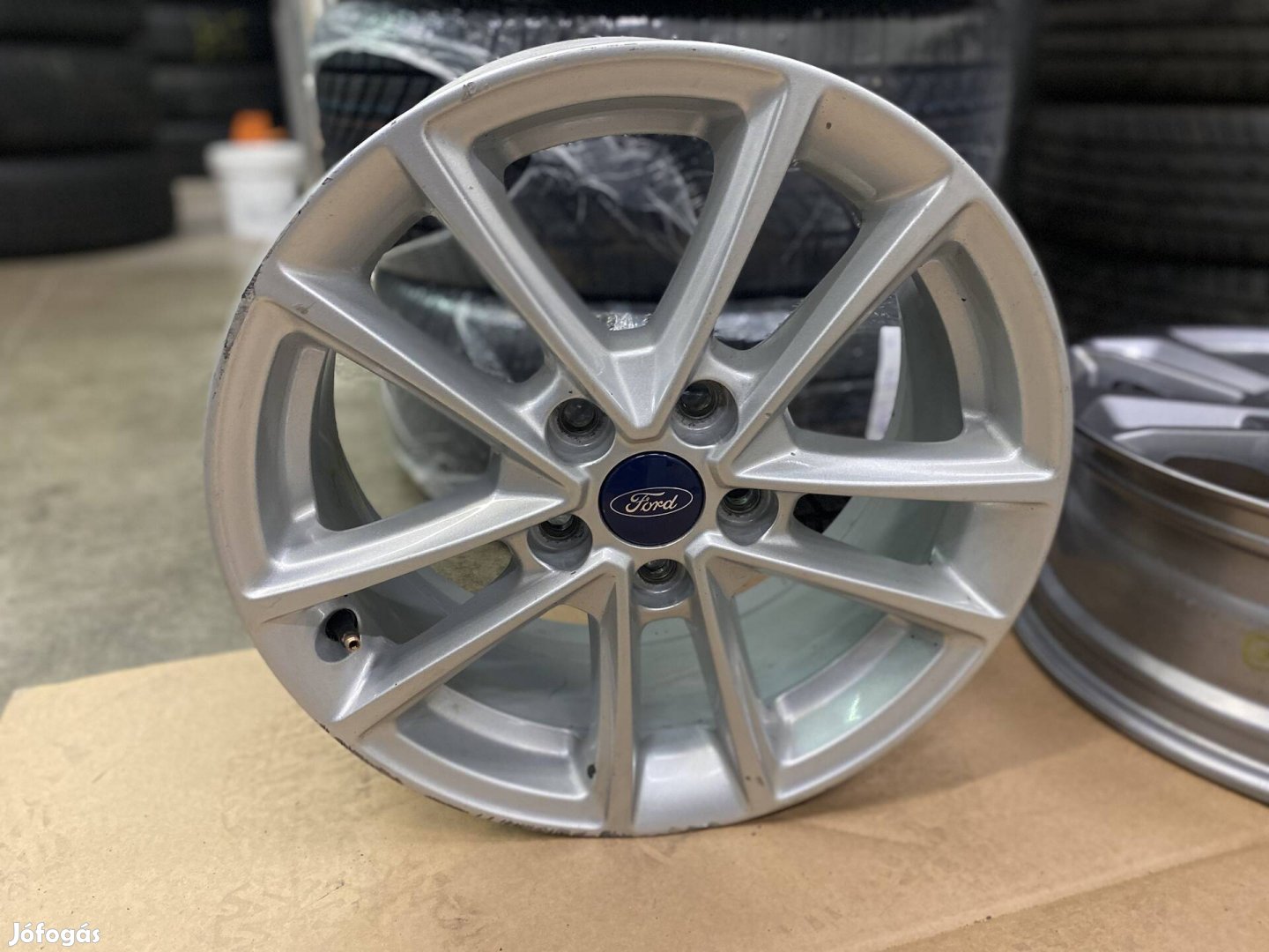 Ford Focus mk3 16"-os gyári alufelni szett 5x108 ET50