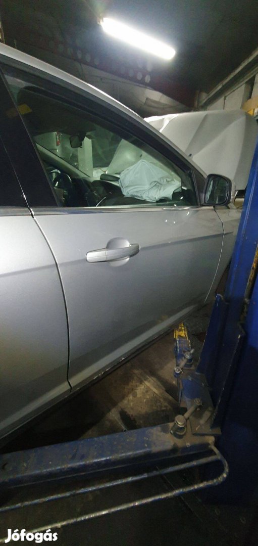 Ford Focus mk3 jobb első ajtó