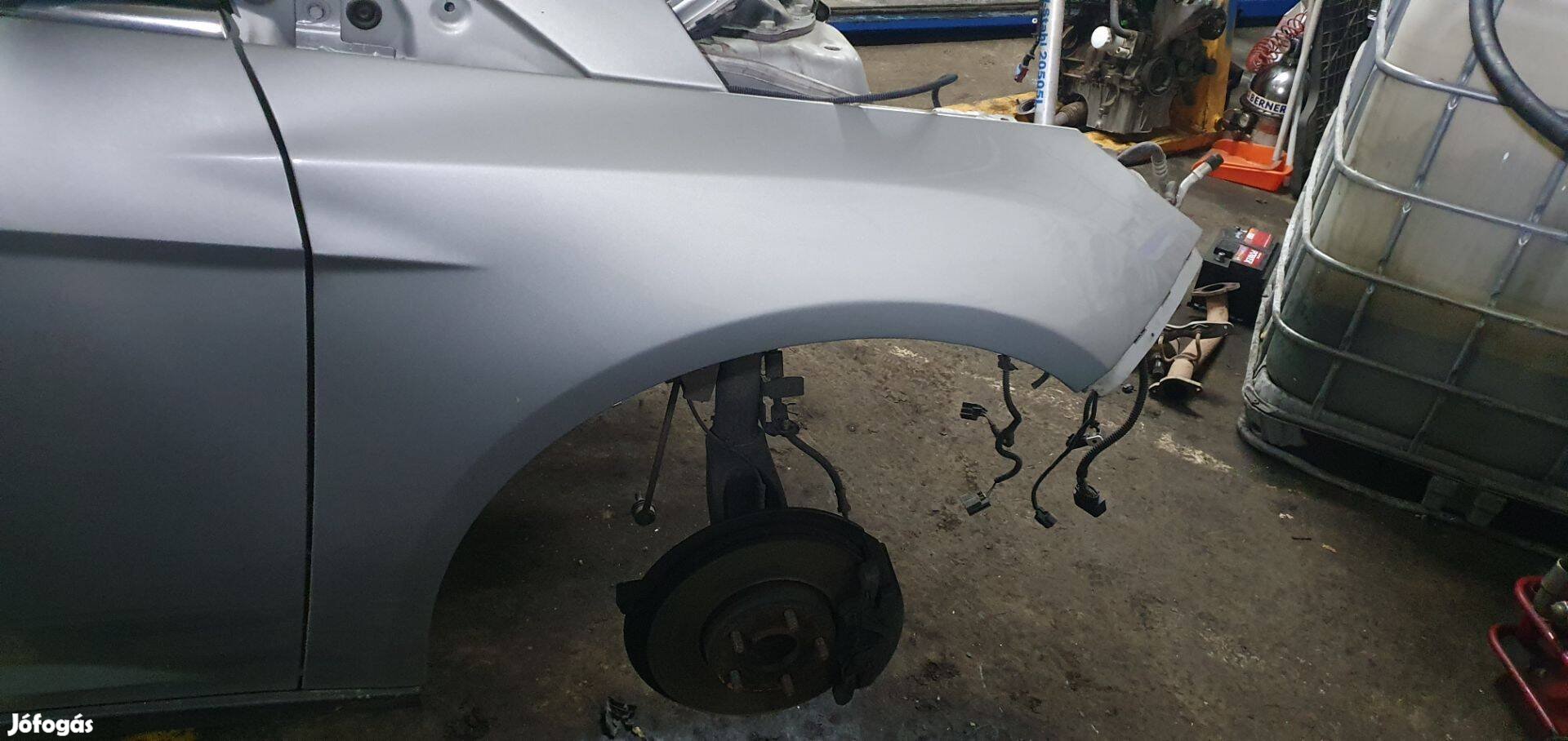 Ford Focus mk3 jobb első sárvédő