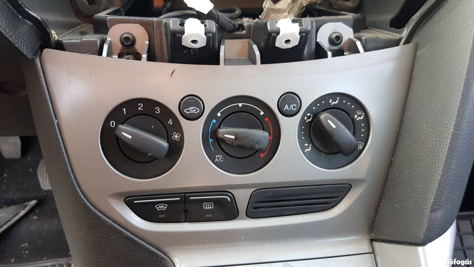 Ford Focus mk3 klíma panel fűtés panel