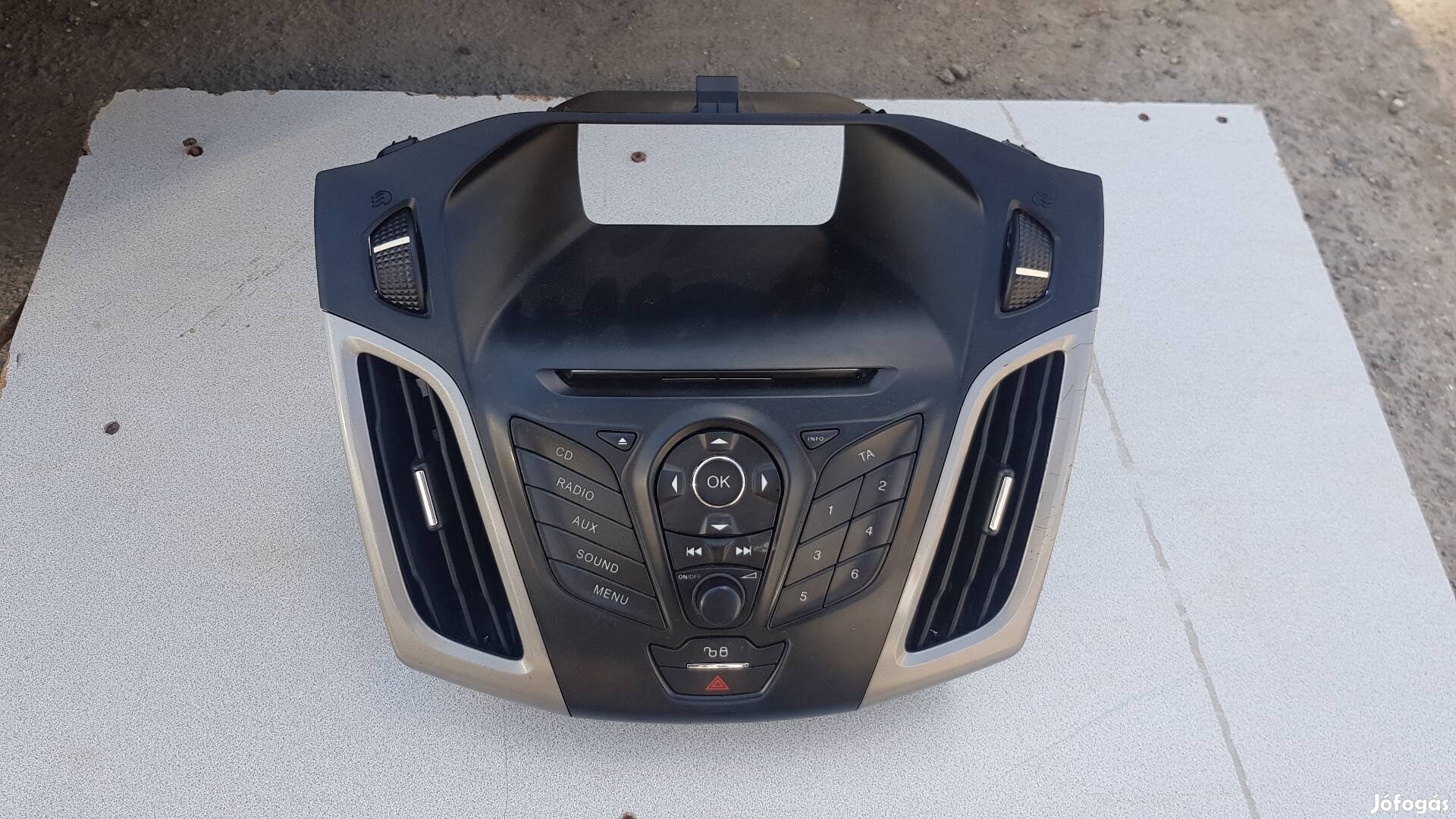 Ford Focus mk3 rádio előlap rádio kezelő