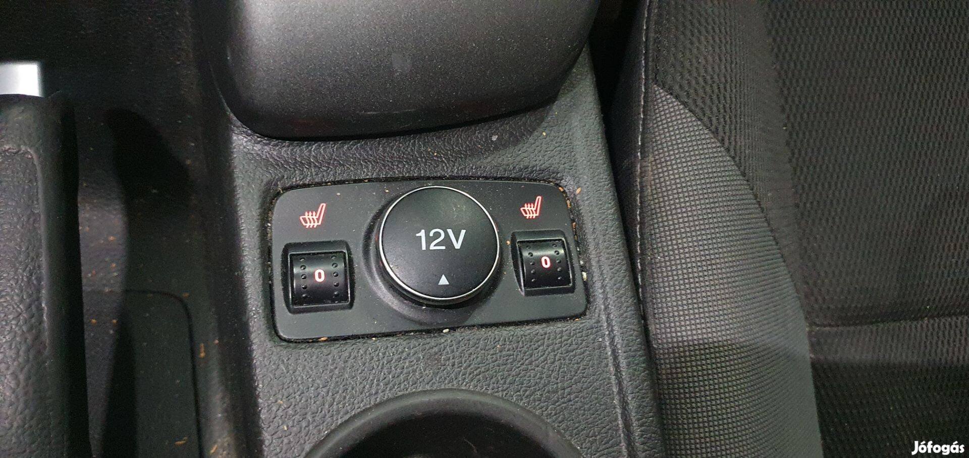 Ford Focus mk3 ülésfűtés kapcsoló