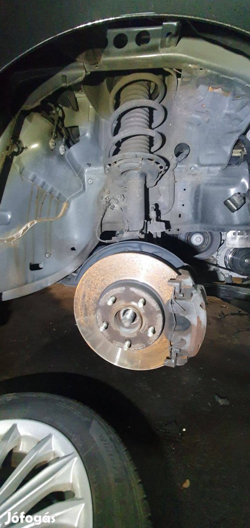 Ford Focus mk4 1.5tdci jobb első futómű