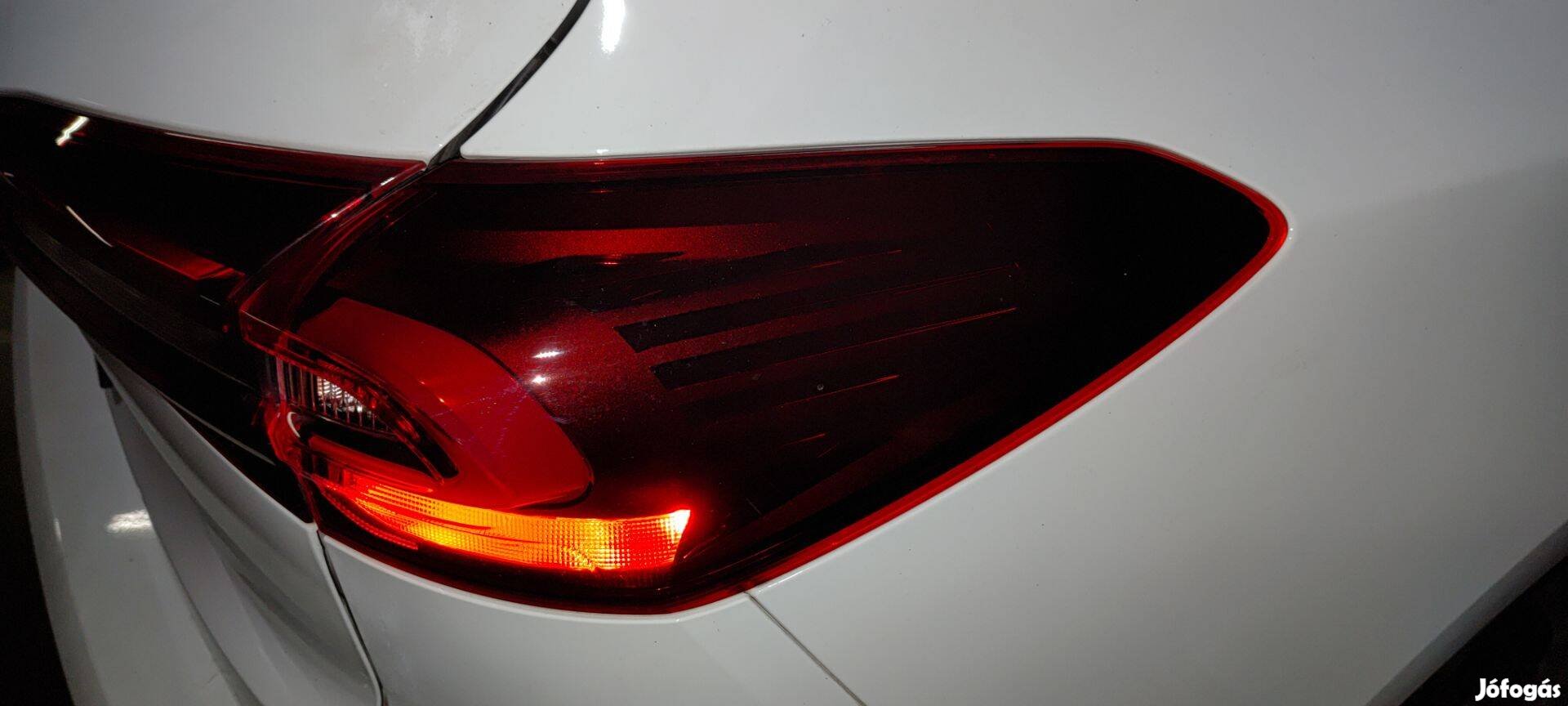 Ford Focus mk4 kombi jobb hátsó külső lámpa