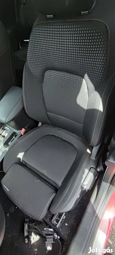 Ford Focus mk4 kombi st belső ülés szett