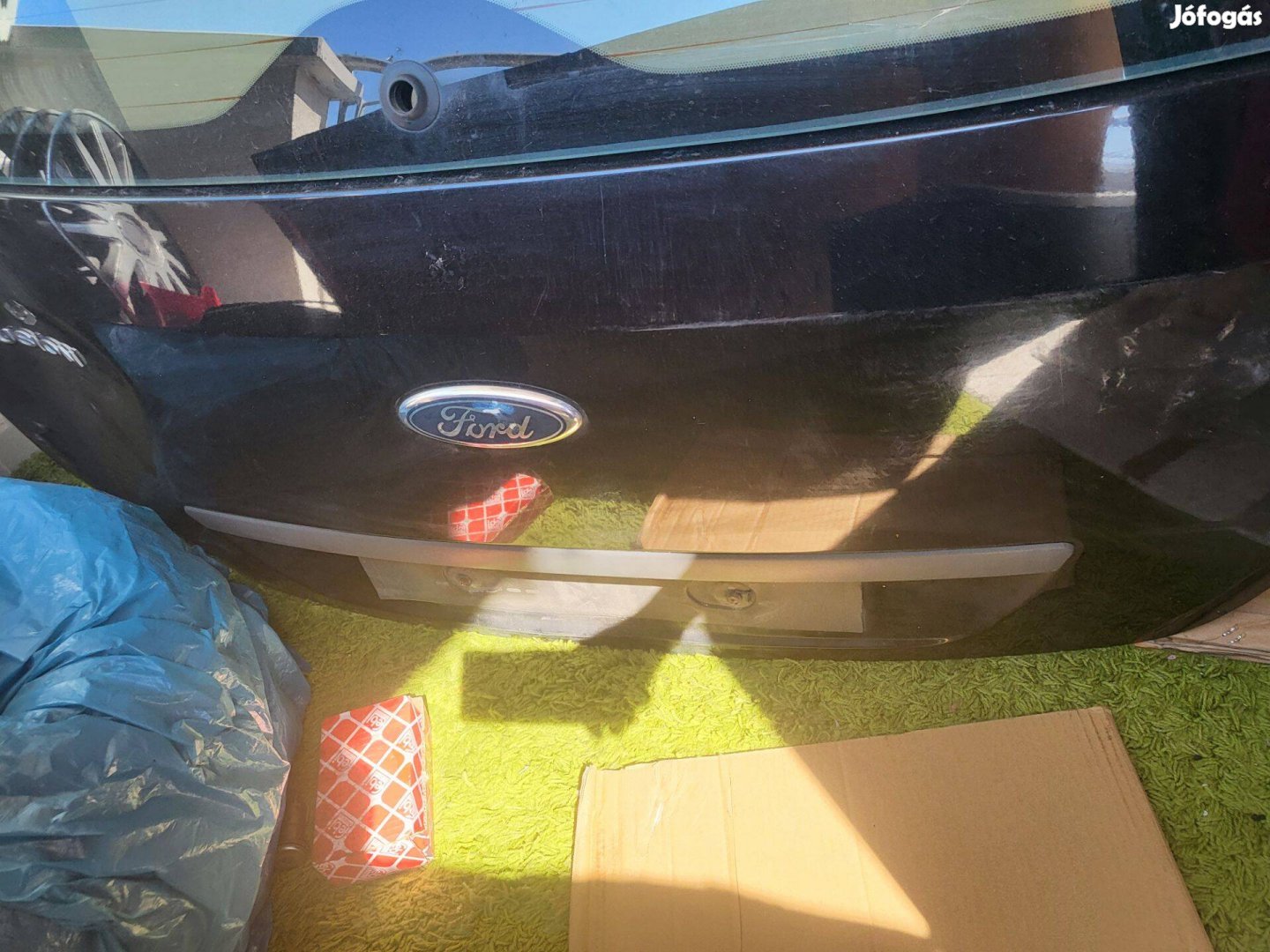 Ford Fuison hátsó csomagtér ajtó fekete