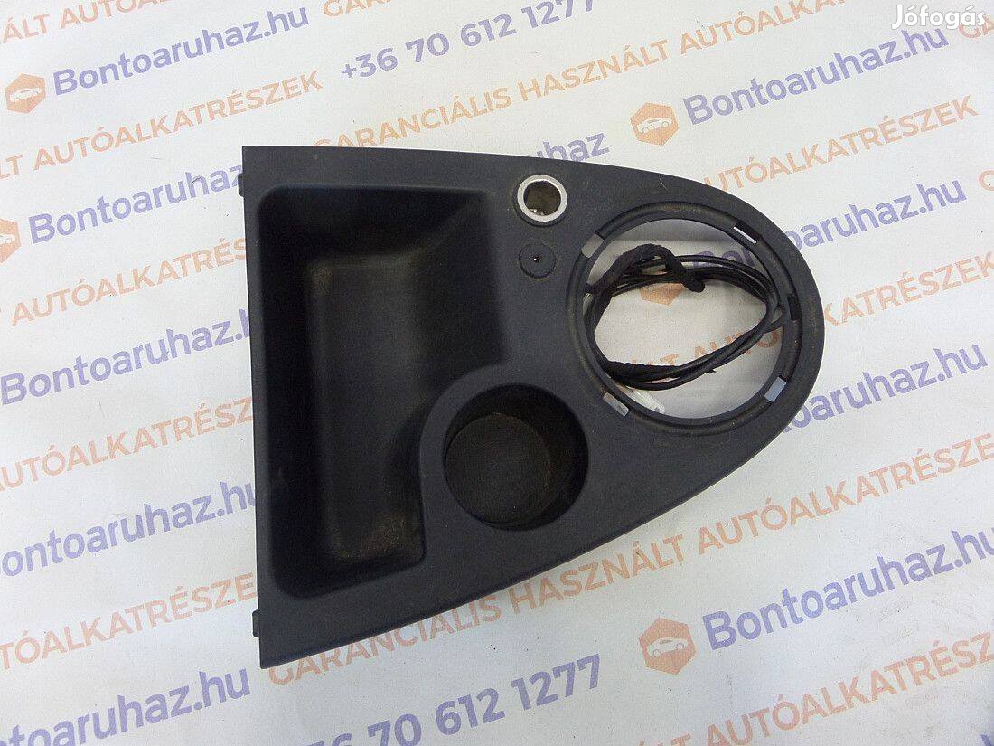 Ford Fusion Eladó gyári, bontott váltó box aux csatlakozóval