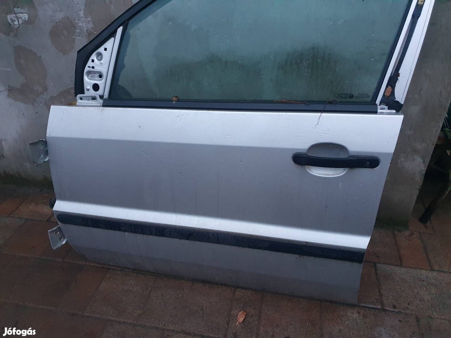 Ford Fusion bal első ajtó.