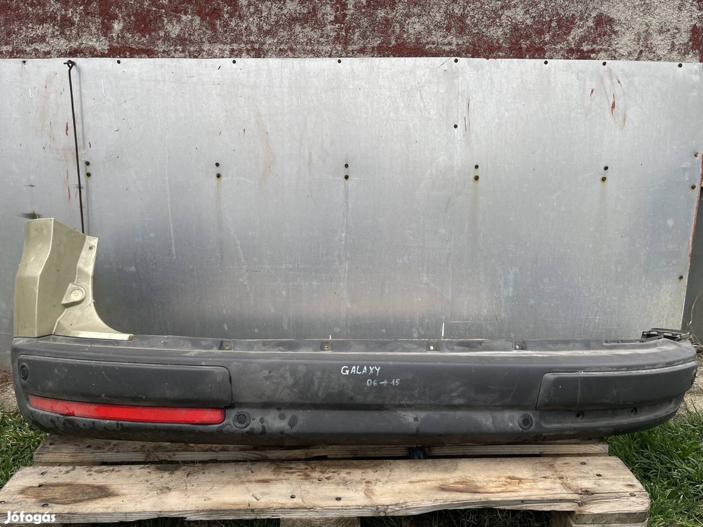 Ford Galaxy 2006-2015 hátsó lökhárító