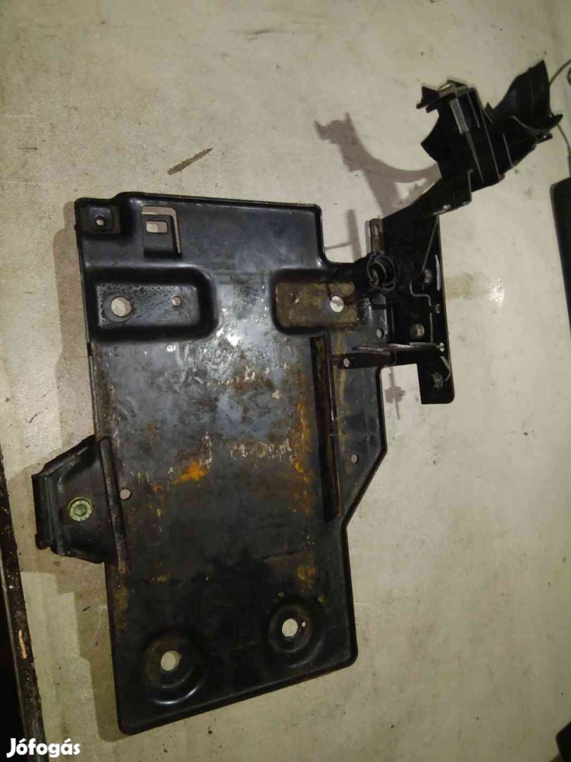 Ford Galaxy II Akkumulátor Tartó