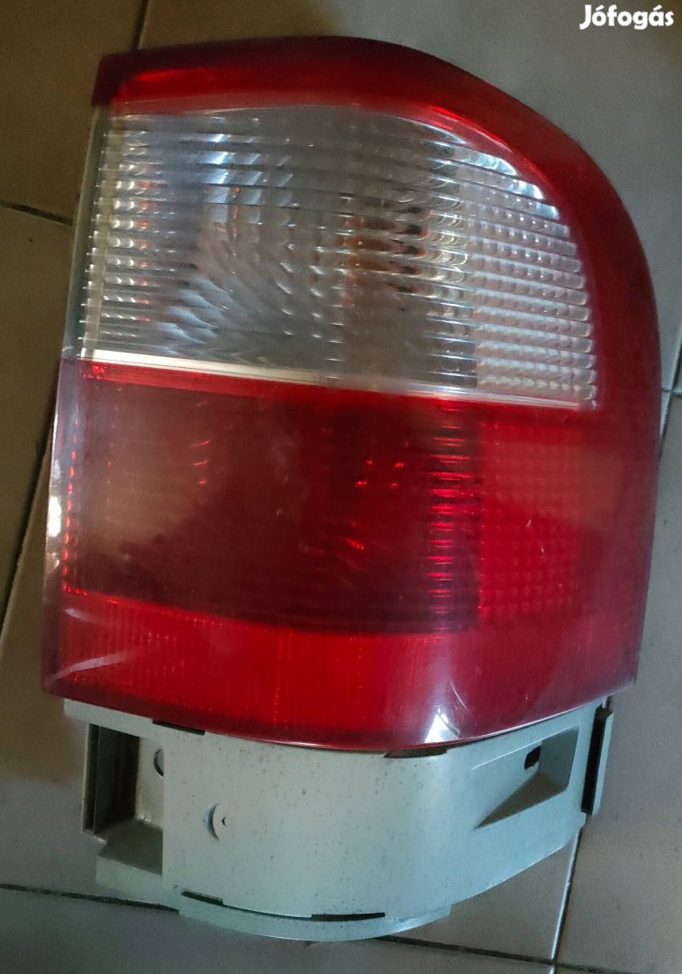 Ford Galaxy MK2 jobb hátsó lámpa eladó 