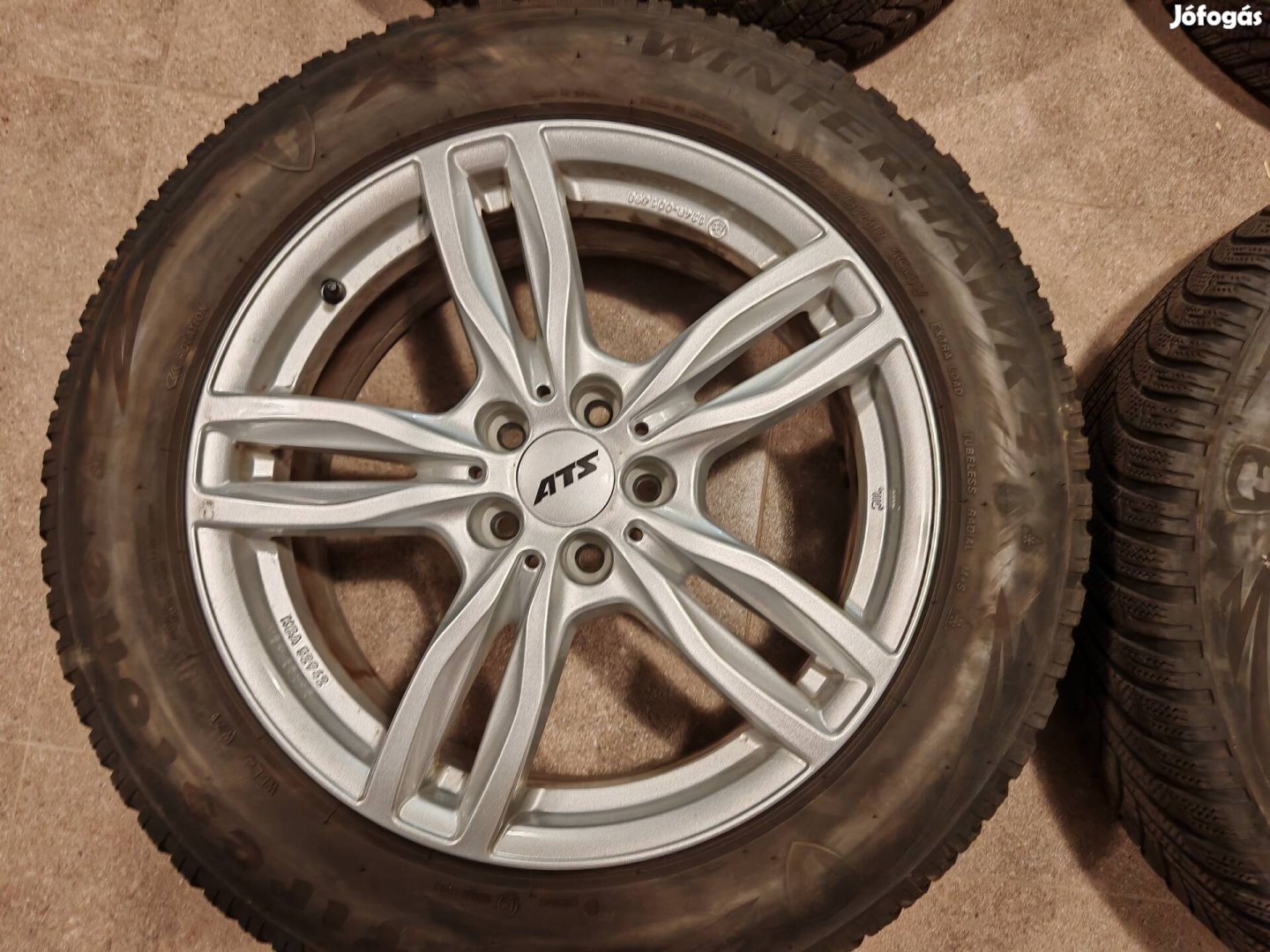 Ford Kuga 18col alufelni 225/60r18 téli 