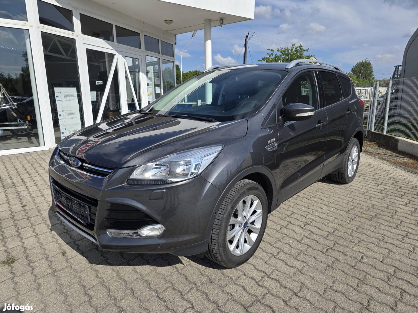 Ford Kuga 1.5 Ecoboost Titanium 2WD Szervizköny...